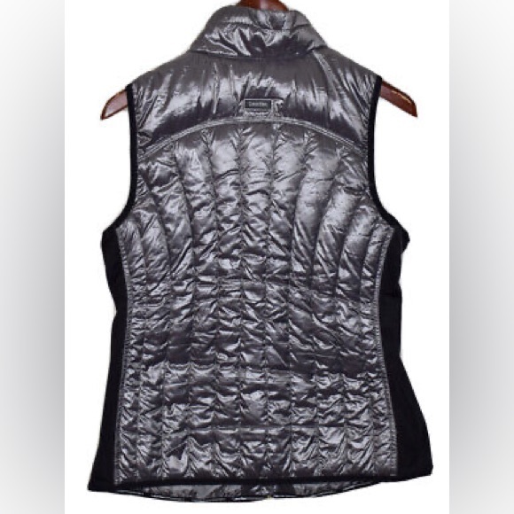 NWOT Calvin Klein Performance Puffer Vest - Picture 14 of 14